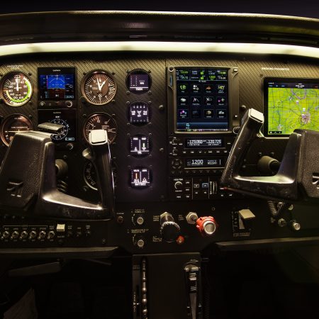 n915ma_Instrument_panel